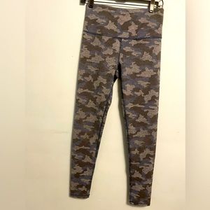 Womens camo kyodan size small Leggings